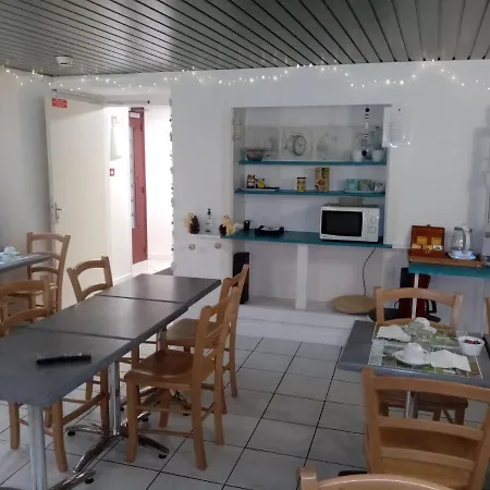 Confort 09 Ou Hc-09 Szálloda 2*