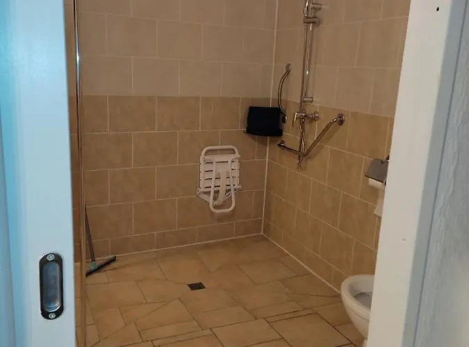 Confort 09 Ou Hc-09 ホテル 2*